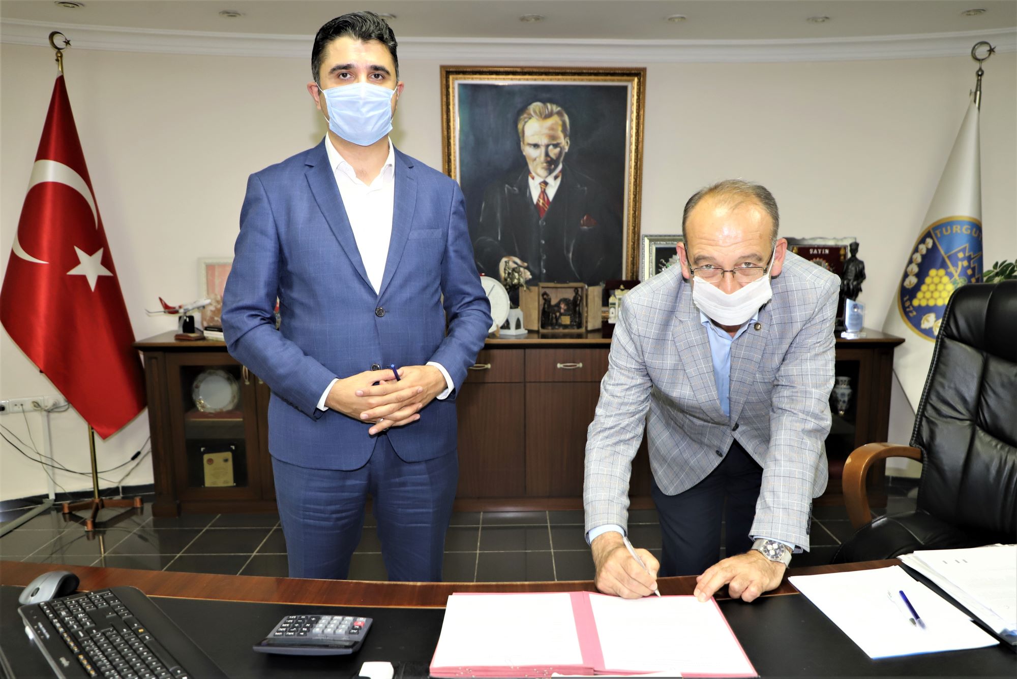 TURGUTLU BELEDİYESİ, İLÇENİN TARİHİNE SAHİP ÇIKIYOR