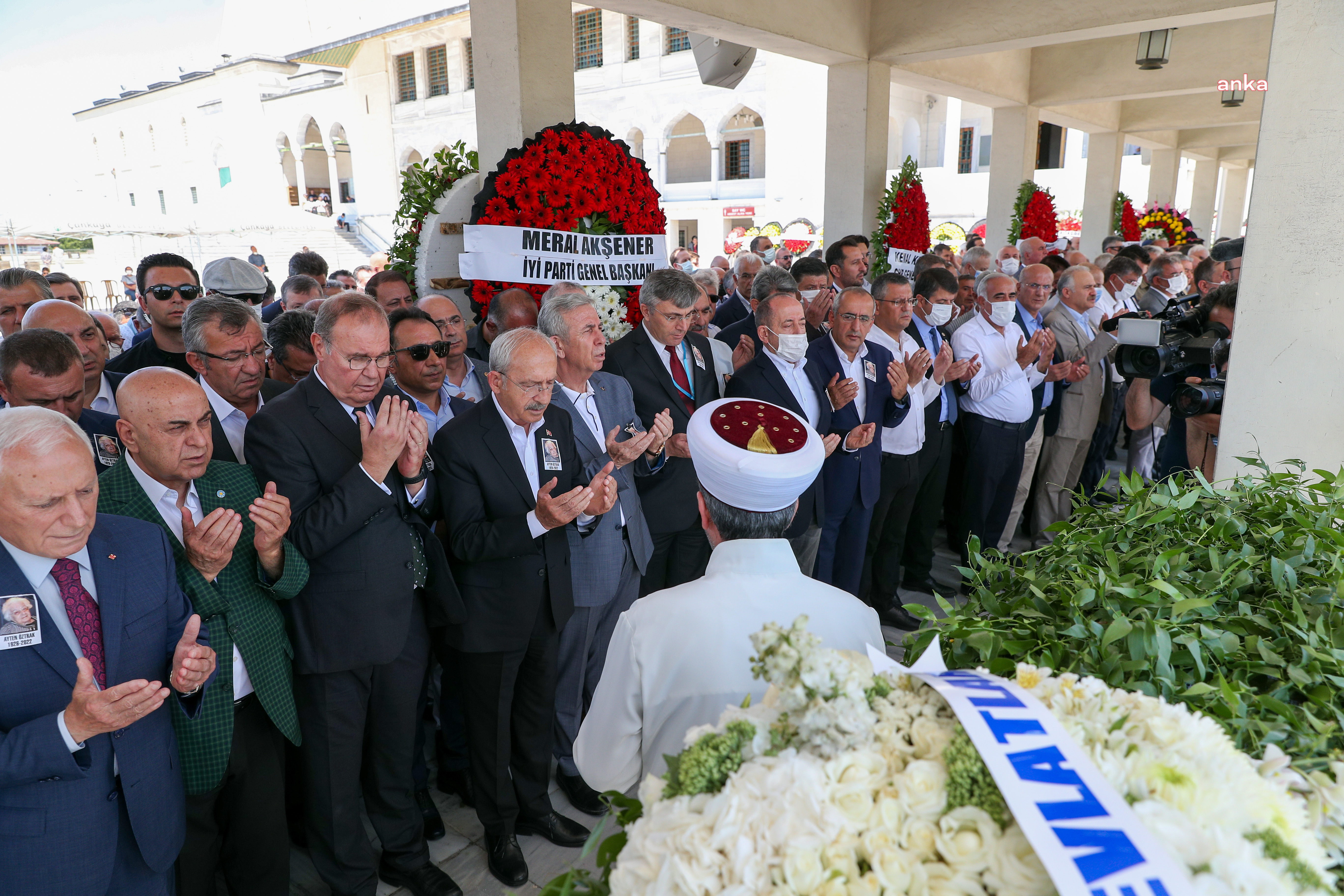 BULGARİSTAN HAK VE ÖZGÜRLÜKLER HAREKETİ GENEL BAŞKANI KARADAYI, ÖZTRAK’A BAŞSAĞLIĞI DİLEKLERİNİ İLETTİ