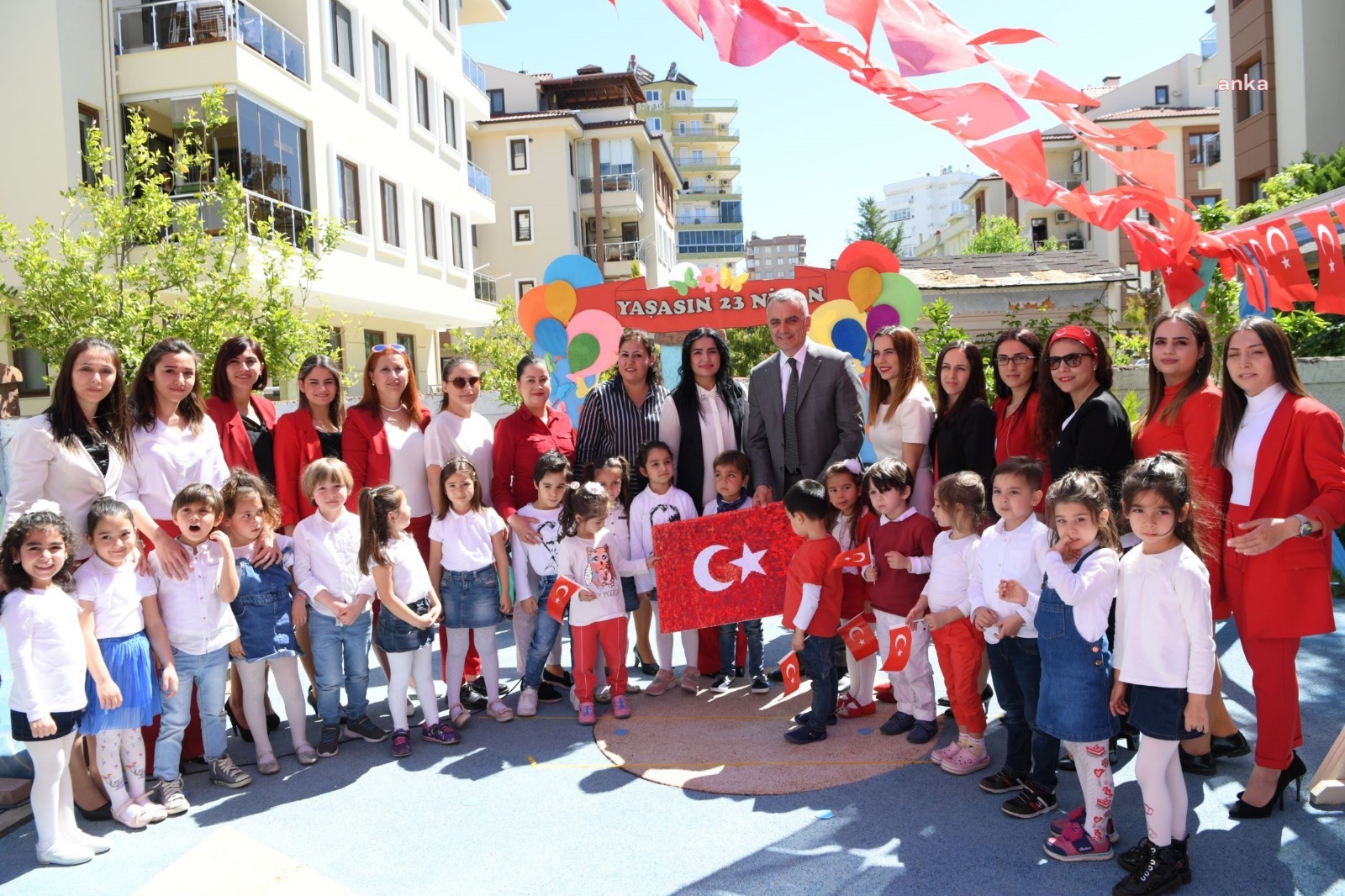 KONYAALTI KREŞLERİNE YENİ ÖĞRETMENLER ARANIYOR