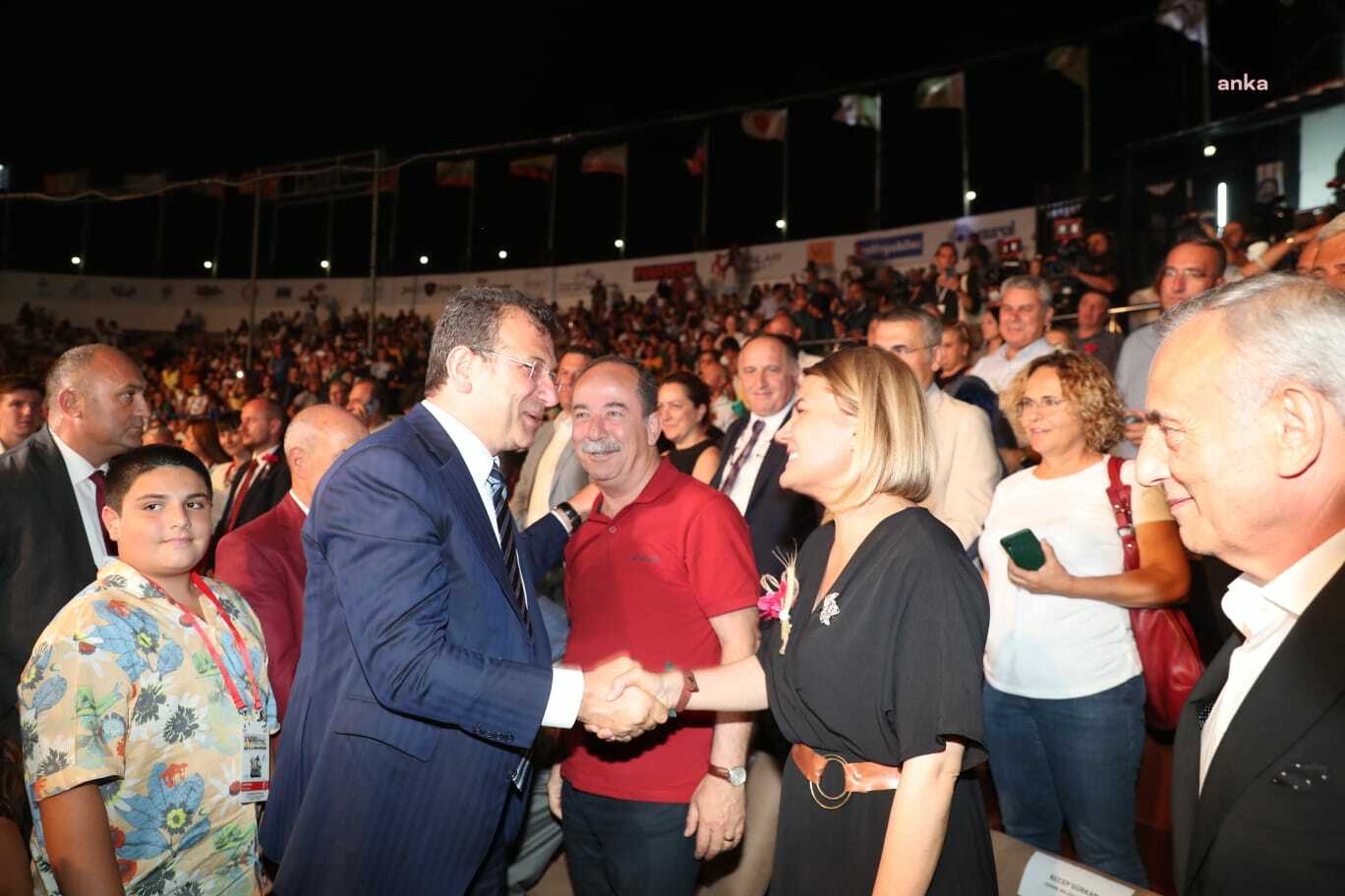BAŞKAN HÜRRİYET, BÜYÜKÇEKMECE SANAT FESTİVALİ’NİN AÇILIŞ TÖRENİNE KATILDI