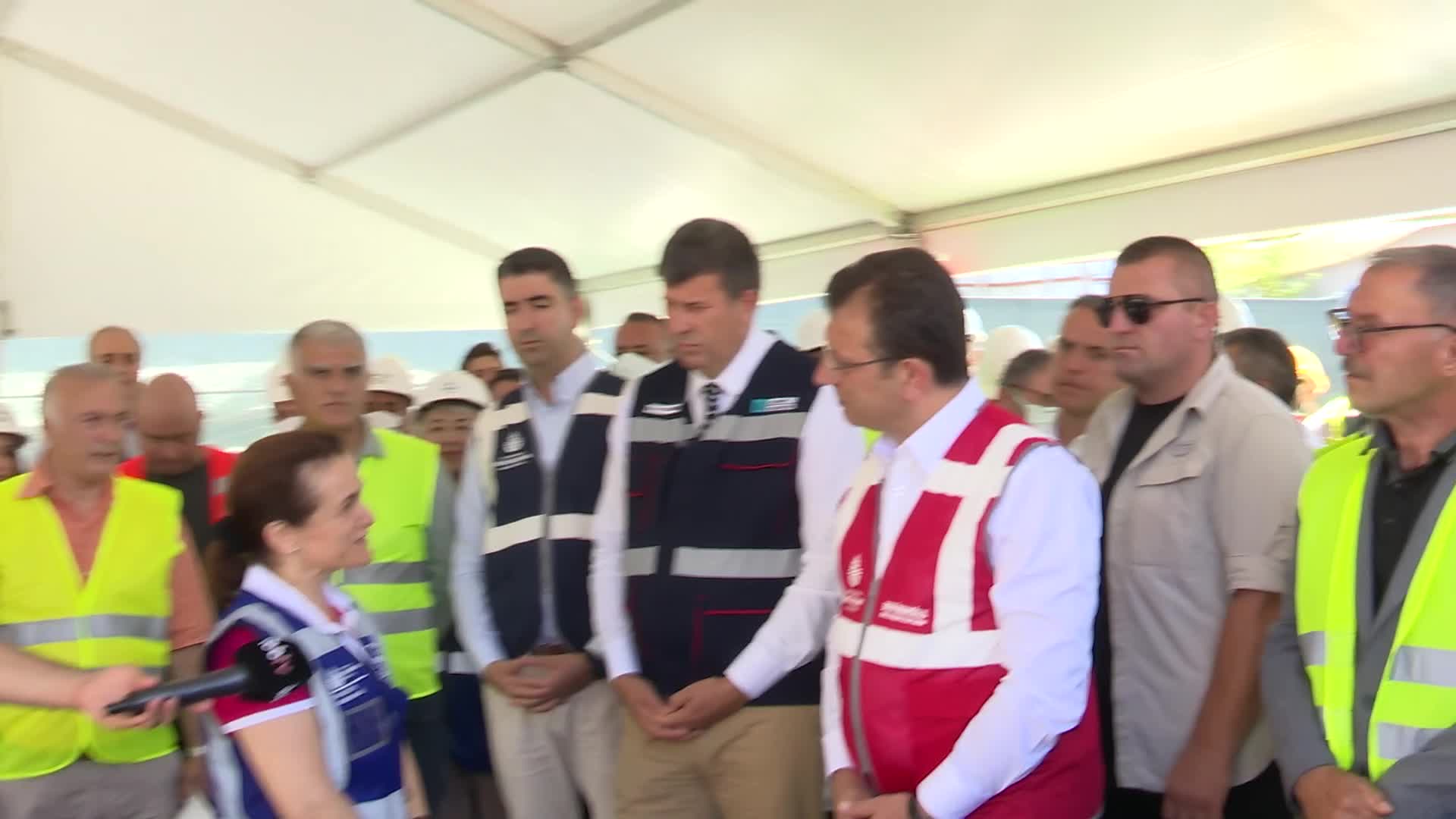 İMAMOĞLU: BİZİM DURDURDUĞUMUZ METRO HATTI YOK. MÜTEAHHİTLER, TEK TARAFLI FESİH HAKLARINI KULLANDI, YENİ İHALEYE ÇIKIP YOLUMUZA DEVAM EDECEĞİZ”