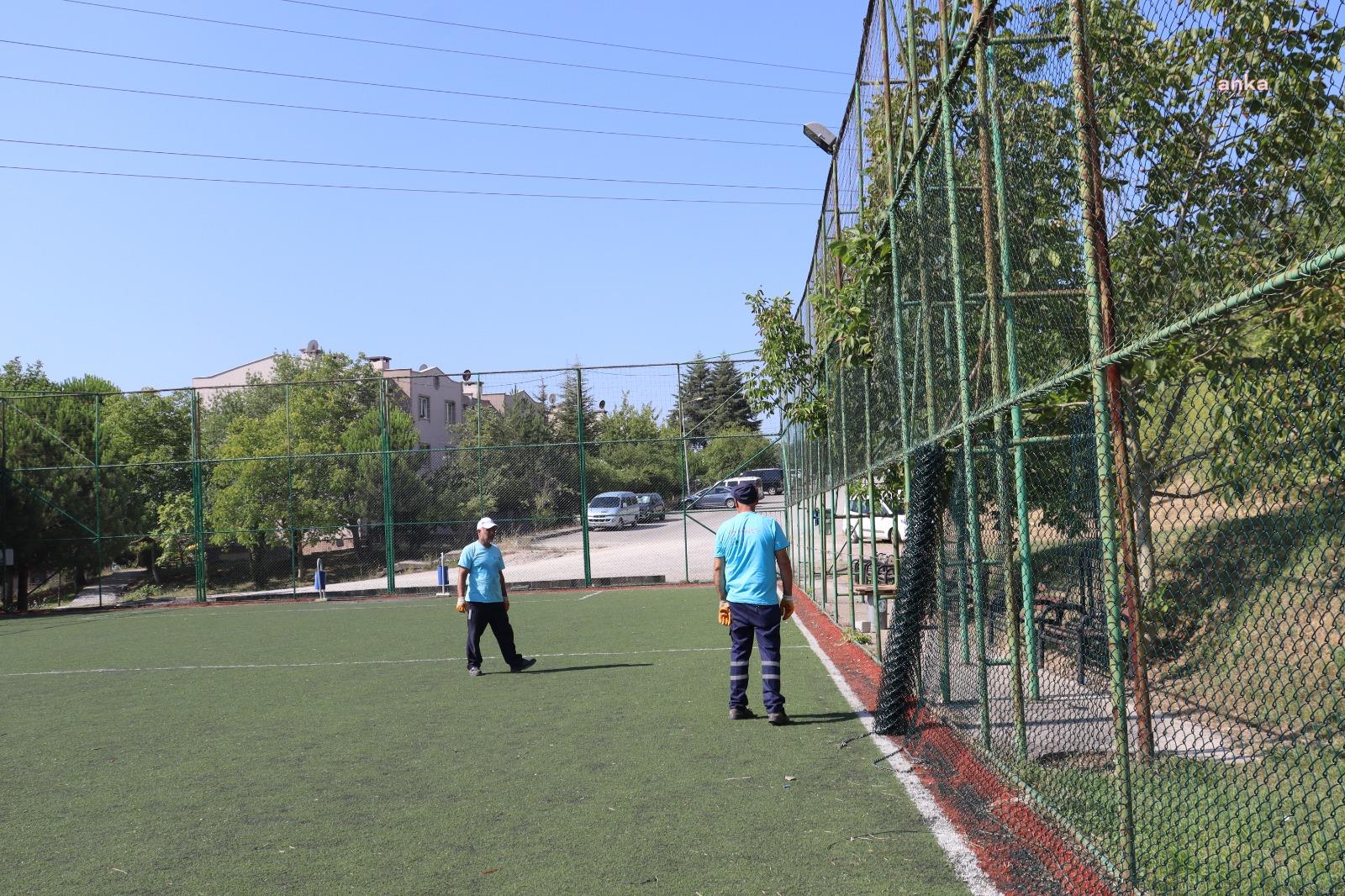 İZMİT BELEDİYESİ, SAHALARI BAKIMDAN GEÇİRİYOR