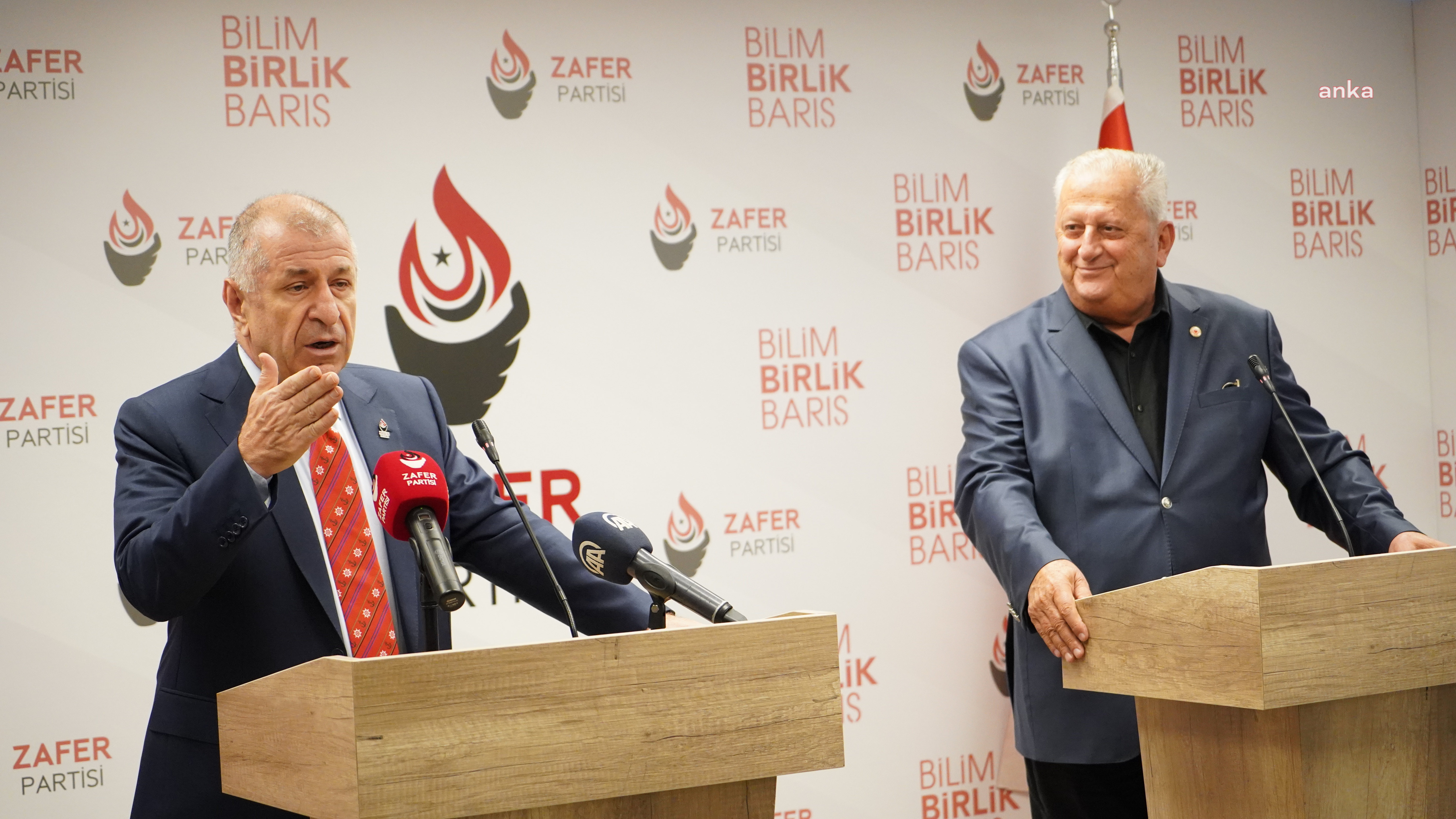 RIFAT SERDAROĞLU’NDAN ÜMİT ÖZDAĞ’A ZİYARET