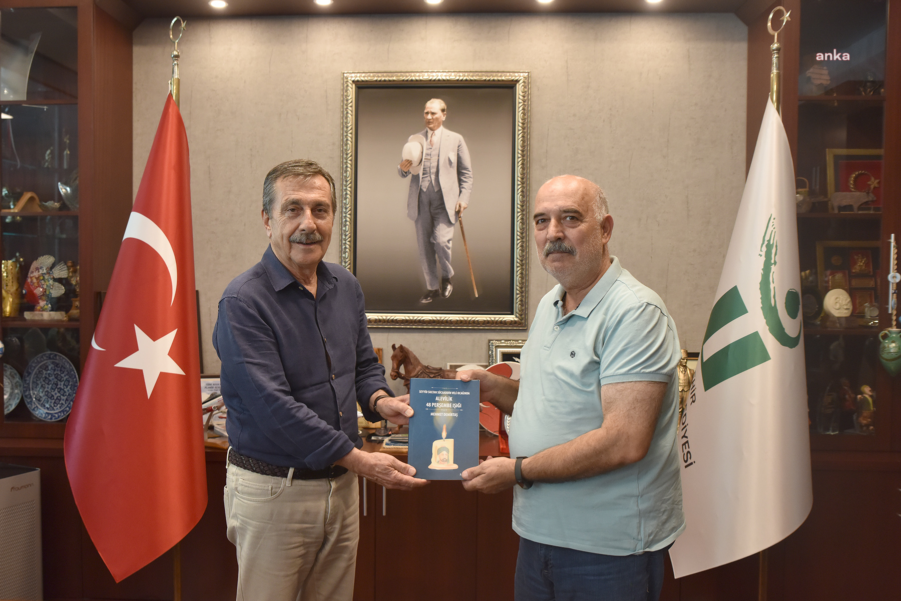 TEPEBAŞI BELEDİYE BAŞKANI ATAÇ, YAZAR MEHMET DEMİRTAŞ’I AĞIRLADI