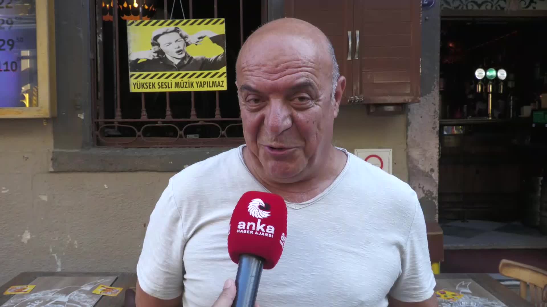 İZMİR'DE İŞLETMECİLERDEN MÜZİK YASAĞI TEPKİSİ: "MERDİVEN ALTI EĞLENCE YERLERİ ORTAYA ÇIKTI"
