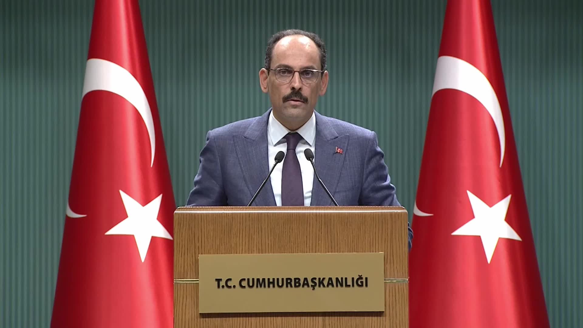 İBRAHİM KALIN AÇIKLADI: GENELKURMAY BAŞKANI’NIN GÖREV SÜRESİ BİR YIL UZADI, HAVA VE DENİZ KUVVETLERİ KOMUTANLARI EMEKLİ OLDU