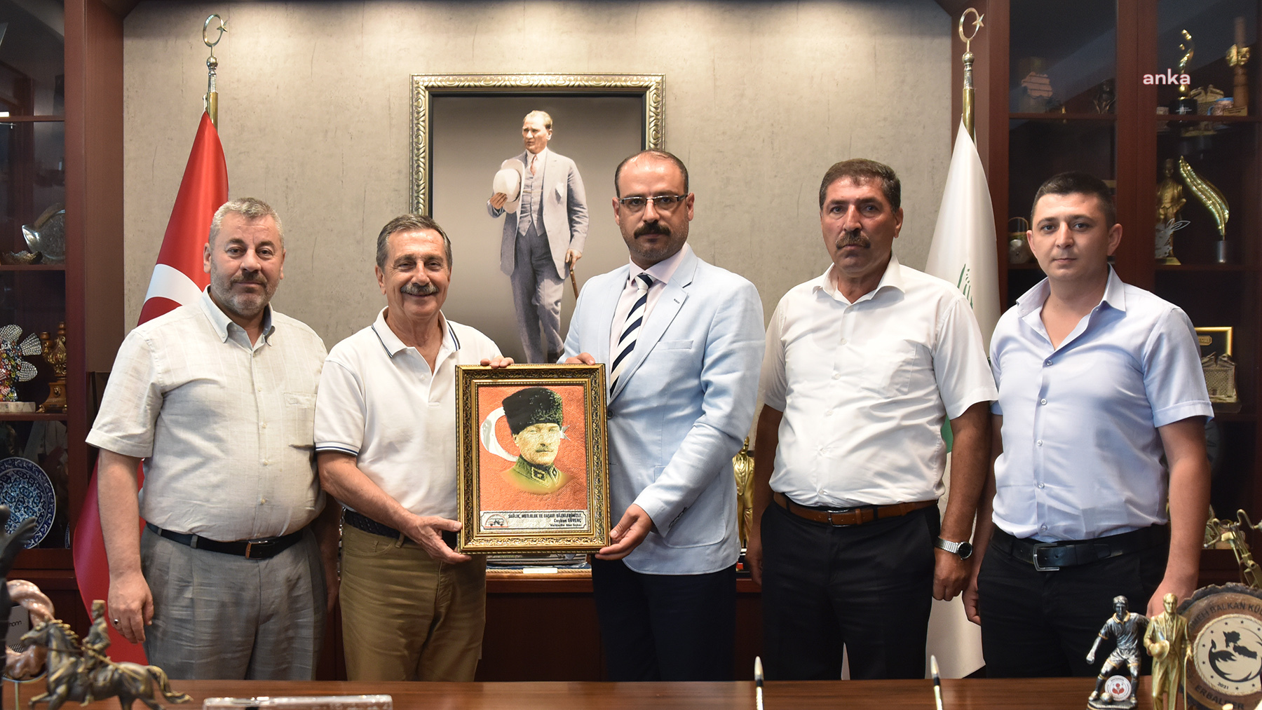 ESKİŞEHİR MİNİBÜSÇÜLER ODASI’NDAN BAŞKAN ATAÇ’A ZİYARET