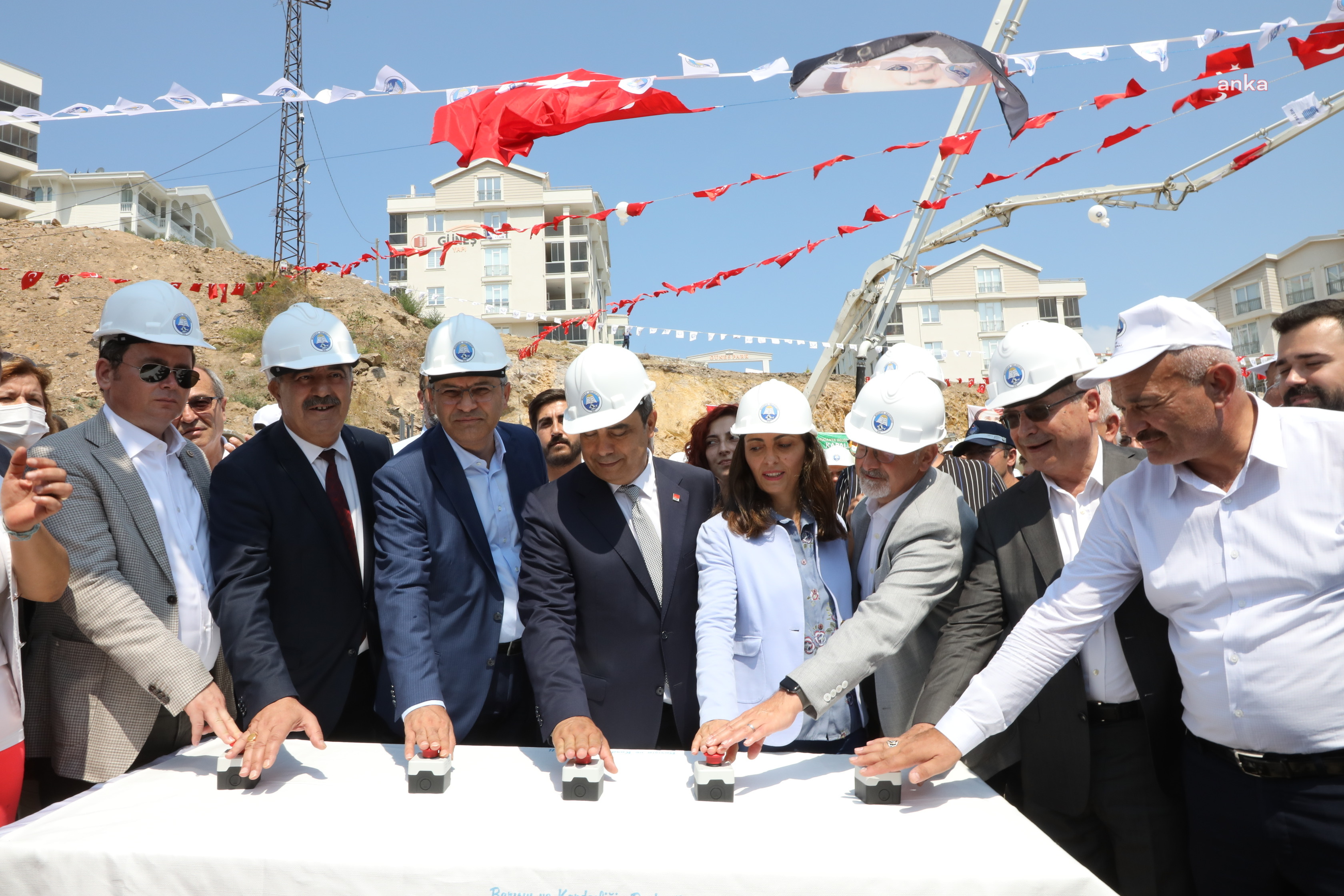 MUDANYA KAPALI PAZAR YERİNİN TEMELİ TÖRENLE ATILDI