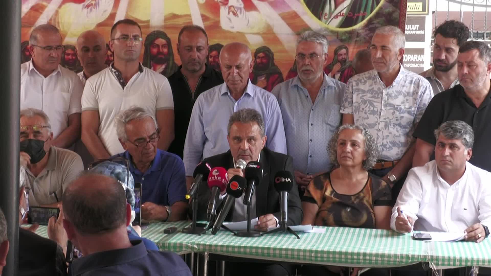 ALEVİ VAKIFLARI FEDERASYONU BAŞKANI DOĞAN: "ALEVİ KURUMLARINI SİNDİRMEYE, KORKUTMAYA YÖNELİK SALDIRILARI KINIYORUZ"