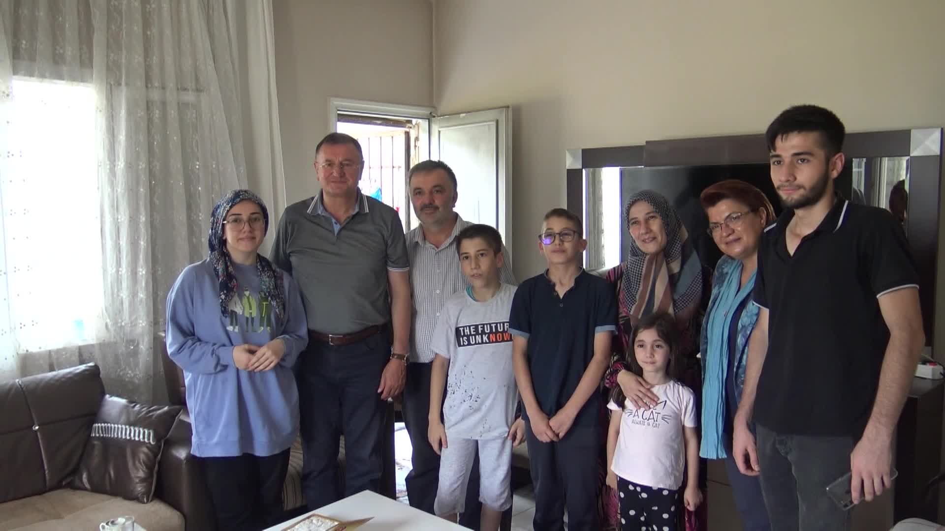 HATAY BÜYÜKŞEHİR BELEDİYE BAŞKANI SAVAŞ, BELEN HALKIYLA BİR ARAYA GELDİ