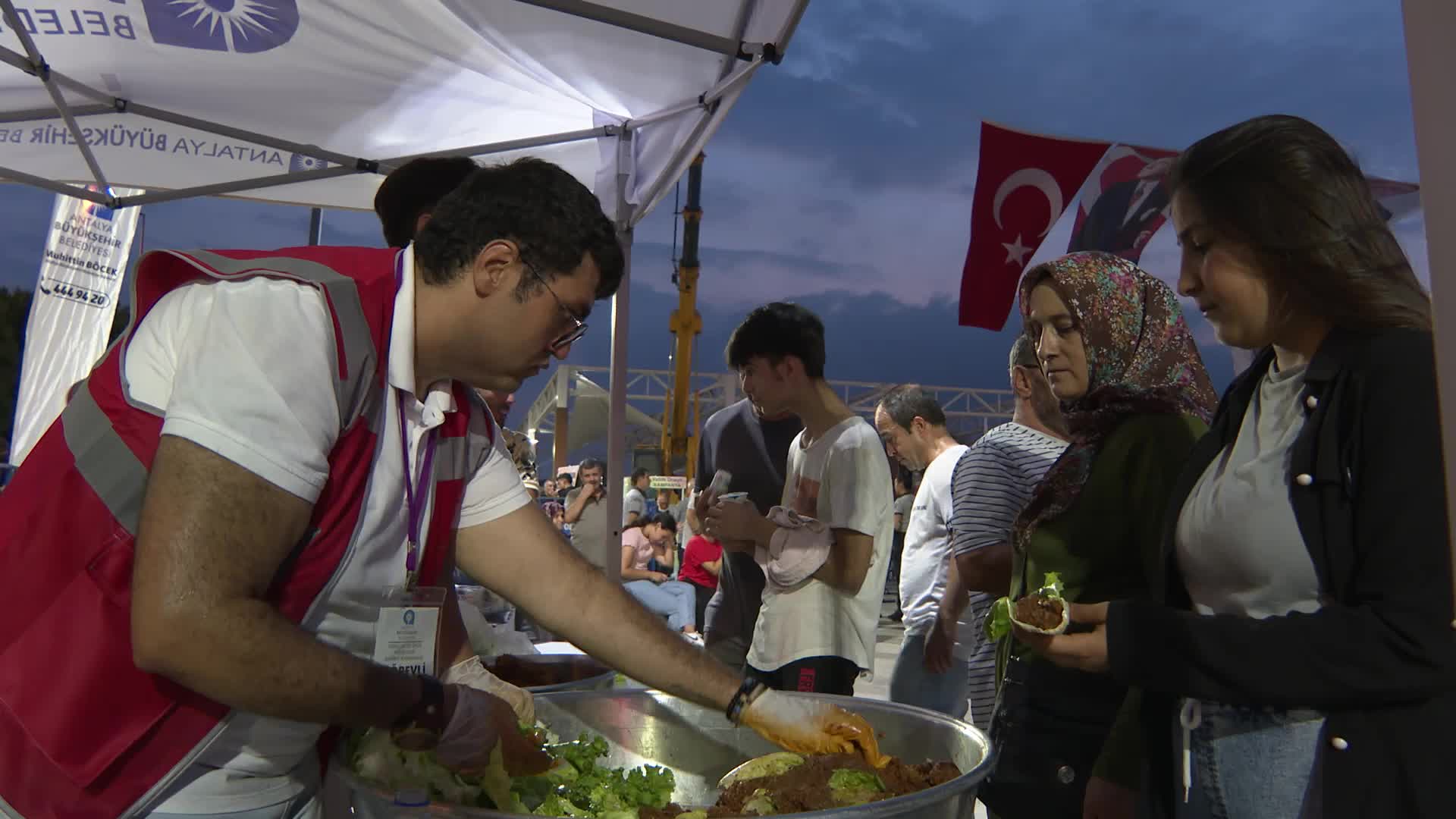 ANTALYA BÜYÜKŞEHİR BELEDİYESİ "ŞANLIURFA TANITIM GECESİ" DÜZENLEDİ