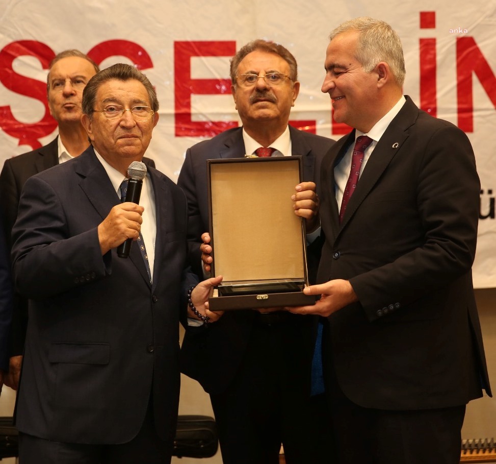 DÜNYA EHLİBEYT VAKFI, KEMAL ZORLU’YU ‘ÖRNEK İŞ İNSANI’ SEÇTİ