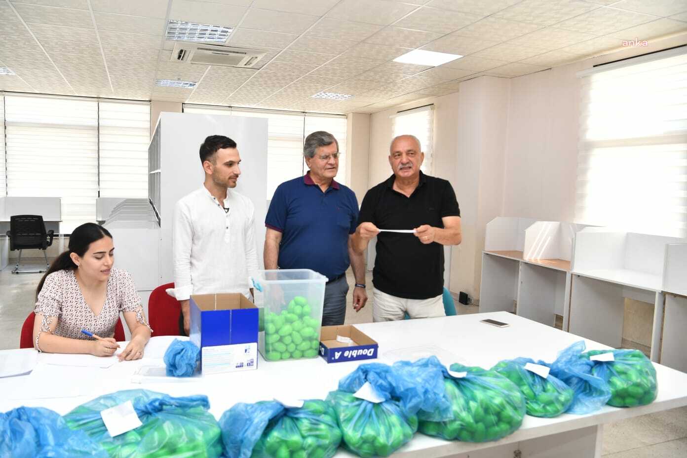 ÇUKUROVA BELEDİYESİ KREŞLERİ İÇİN KURALAR ÇEKİLDİ