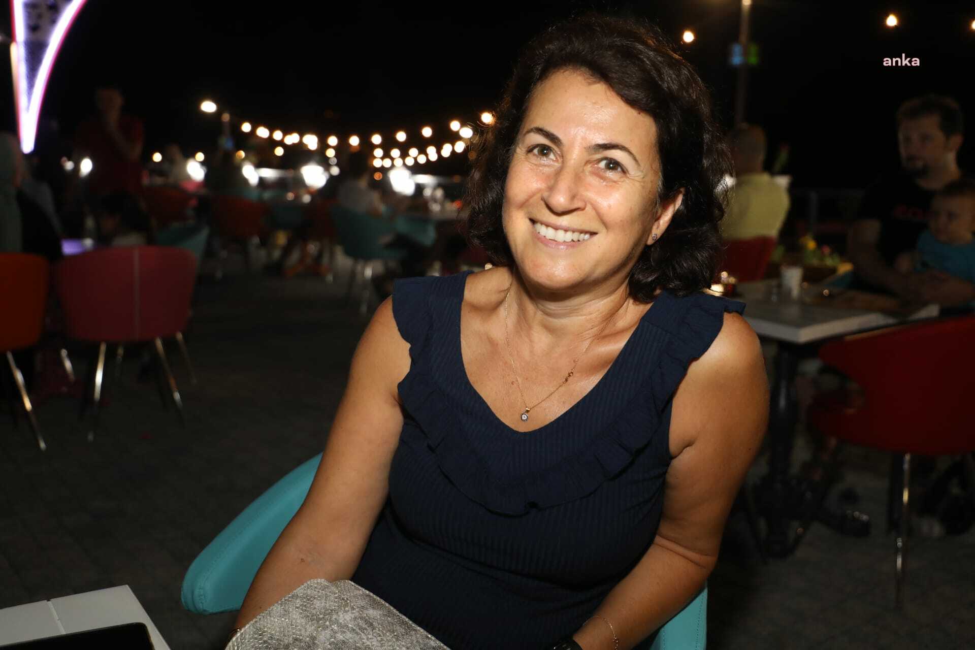 İZMİTLİ VATANDAŞLAR LAVANTA BAHÇESİ VE GÜLÜMSE KAFE LAVANTA’YI BEĞENDİ