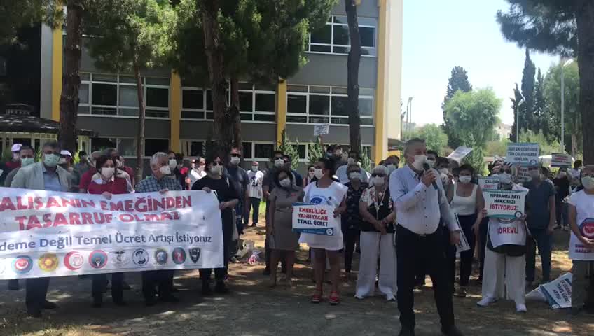 CHP'Lİ BAYIR : SAĞLIK ÇALIŞANLARINI KAHRAMAN İLAN EDİP CEBİNE EL ATAN İKTİDAR GÖRÜLMEMİŞTİR