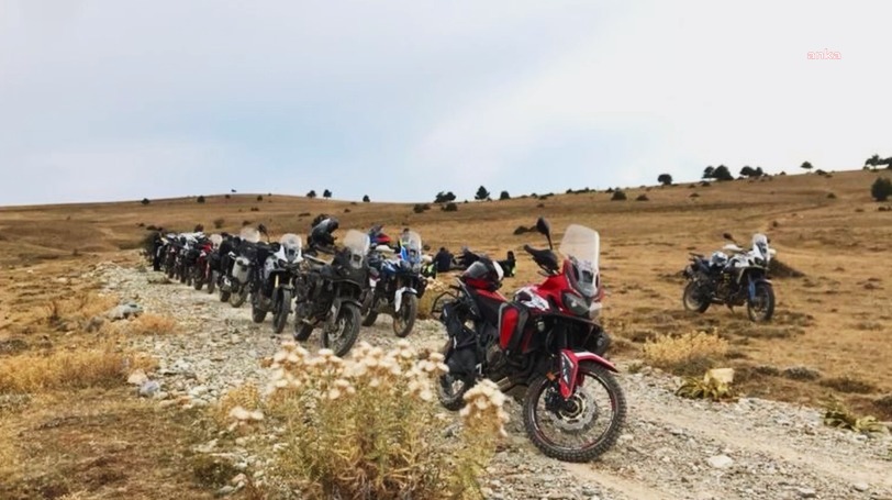 MOTOSİKLET GÖNÜLLÜLERİ BÜYÜK TAARRUZ'U SÜVARİLERİN İZİNDEN GİDEREK ANACAK