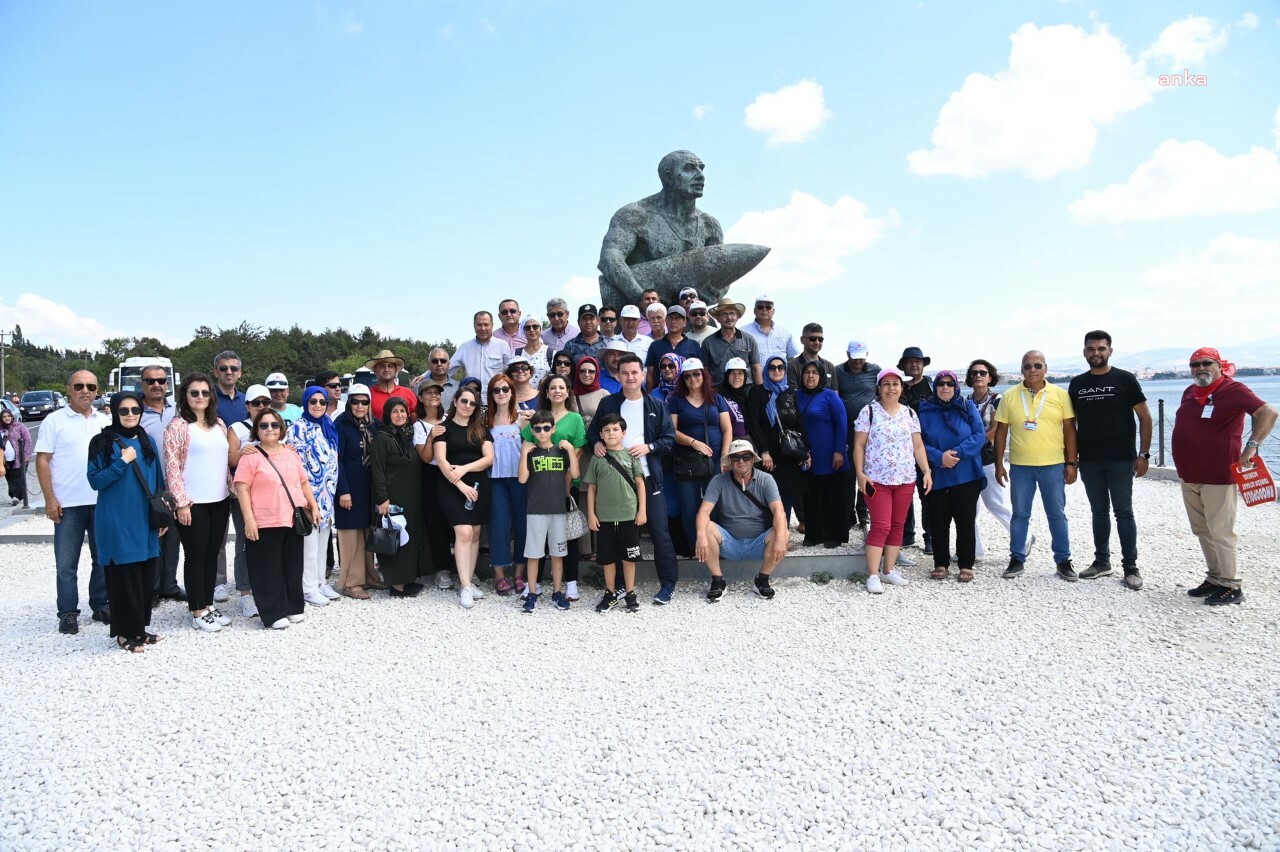 KUMLUCALI MUHTARLAR VE BAŞKAN KÖLEOĞLU ÇANAKKALE’Yİ GEZDİ