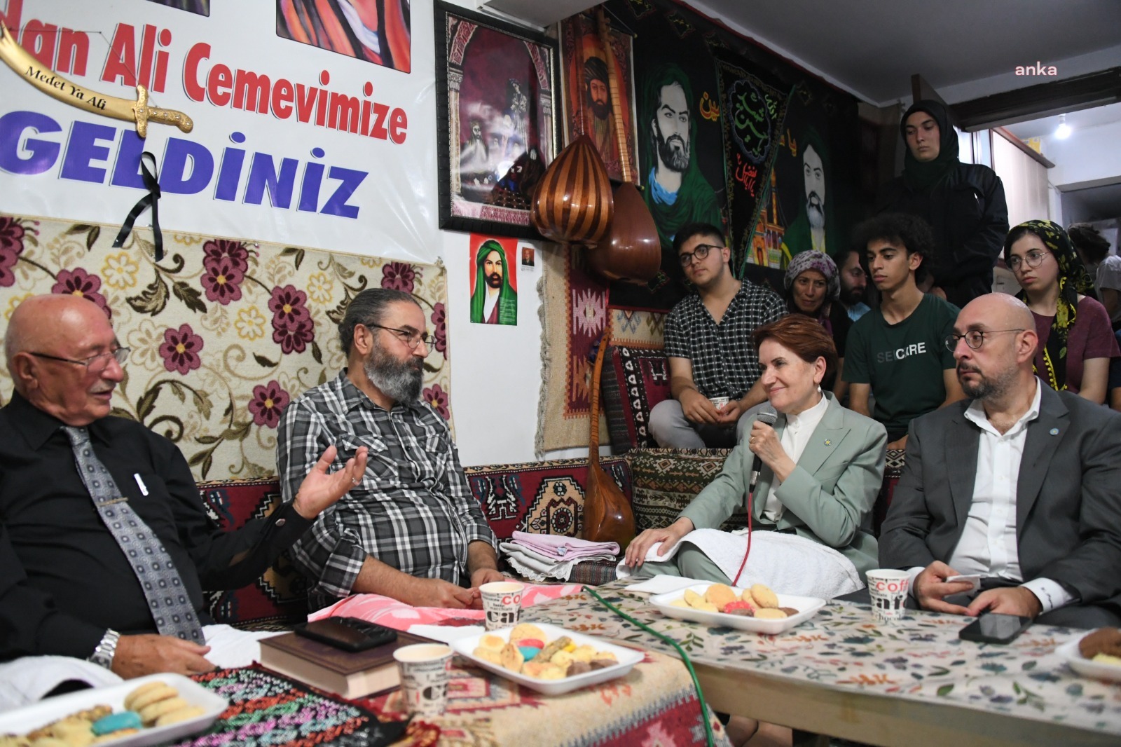 AKŞENER, SALDIRIYA UĞRAYAN ŞAH-I MERDAN CEMEVİ’Nİ ZİYARET ETTİ