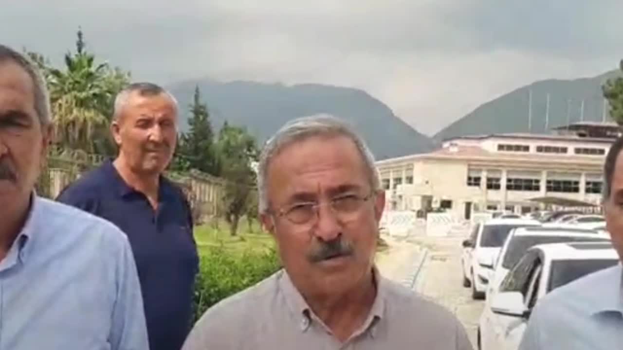BAHA ÜNLÜ'DEN SALDIRIYA UĞRAYAN YARBAŞI BELEDİYE BAŞKANI KAYNAR'A ZİYARET