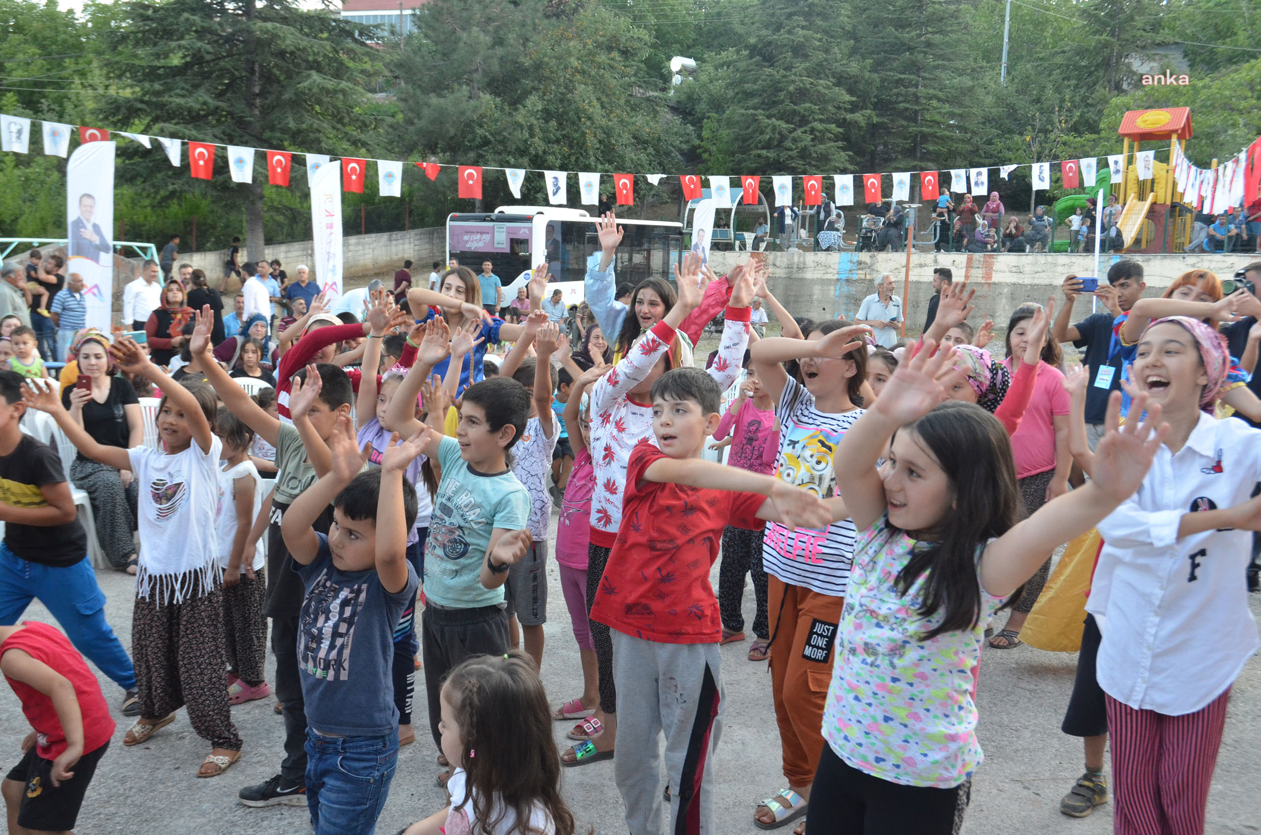 MERSİN BÜYÜKŞEHİR’İN ‘KÖY ŞENLİKLERİ’ DEVAM EDİYOR