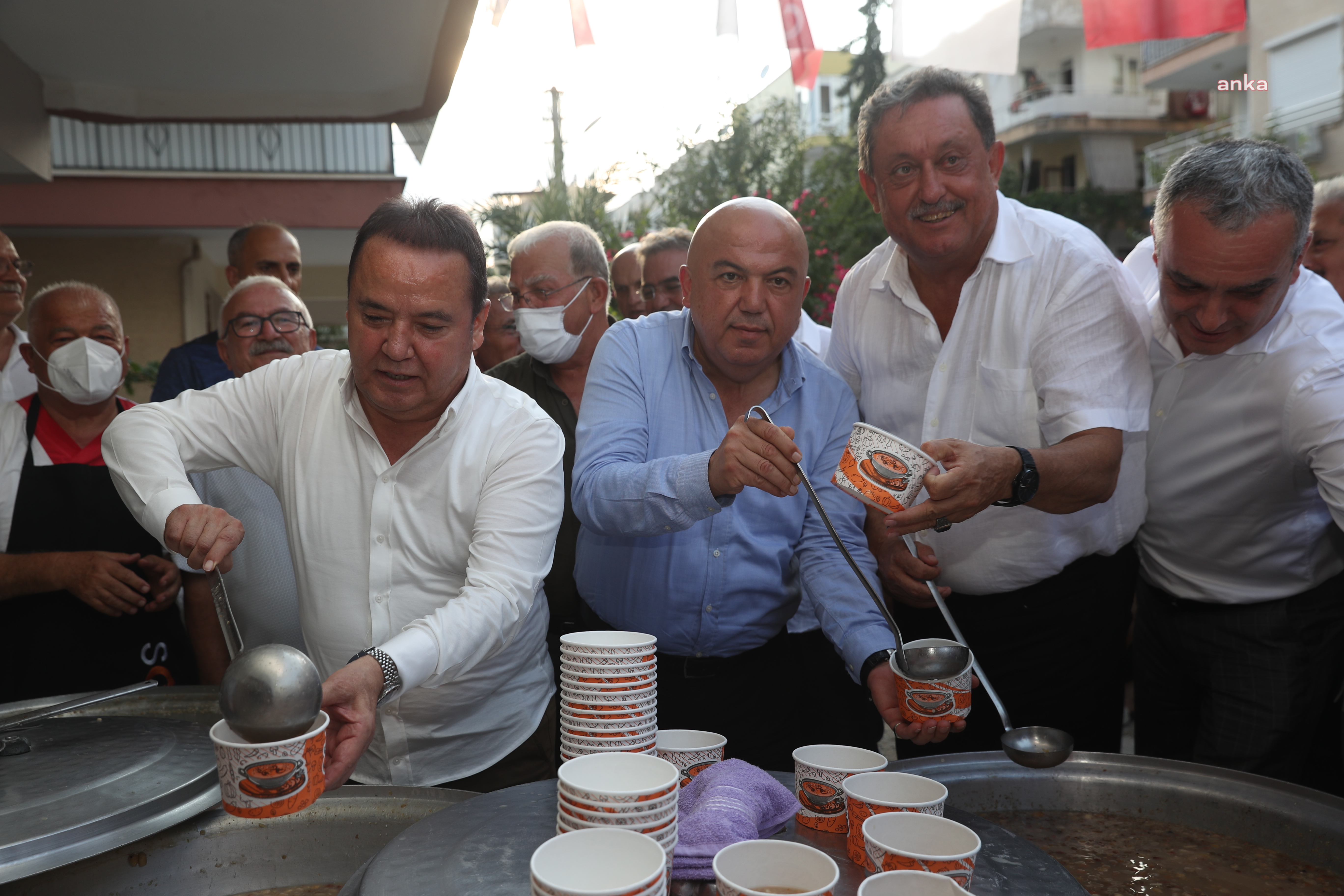 MUHİTTİN BÖCEK, AŞURE ETKİNLİĞİNE KATILDI