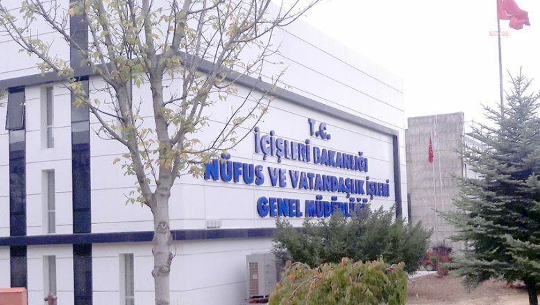 CHP'NİN "BİR KAPI NUMARASINDA 40 SEÇMEN VAR" TESPİTİNE NÜFUS MÜDÜRLÜĞÜ'NDEN AÇIKLAMA: AYKIRILIK TESPİT EDİLİRSE ADRES KAYDI SİLİNMEKTEDİR
