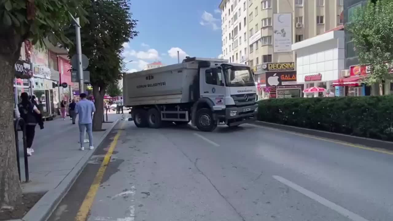 ERDOĞAN’IN MİTİNGİ ÖNCESİNDE ÇORUM KADEŞ BARIŞ MEYDANI’NDA YOĞUN GÜVENLİK ÖNLEMLERİ ALINDI