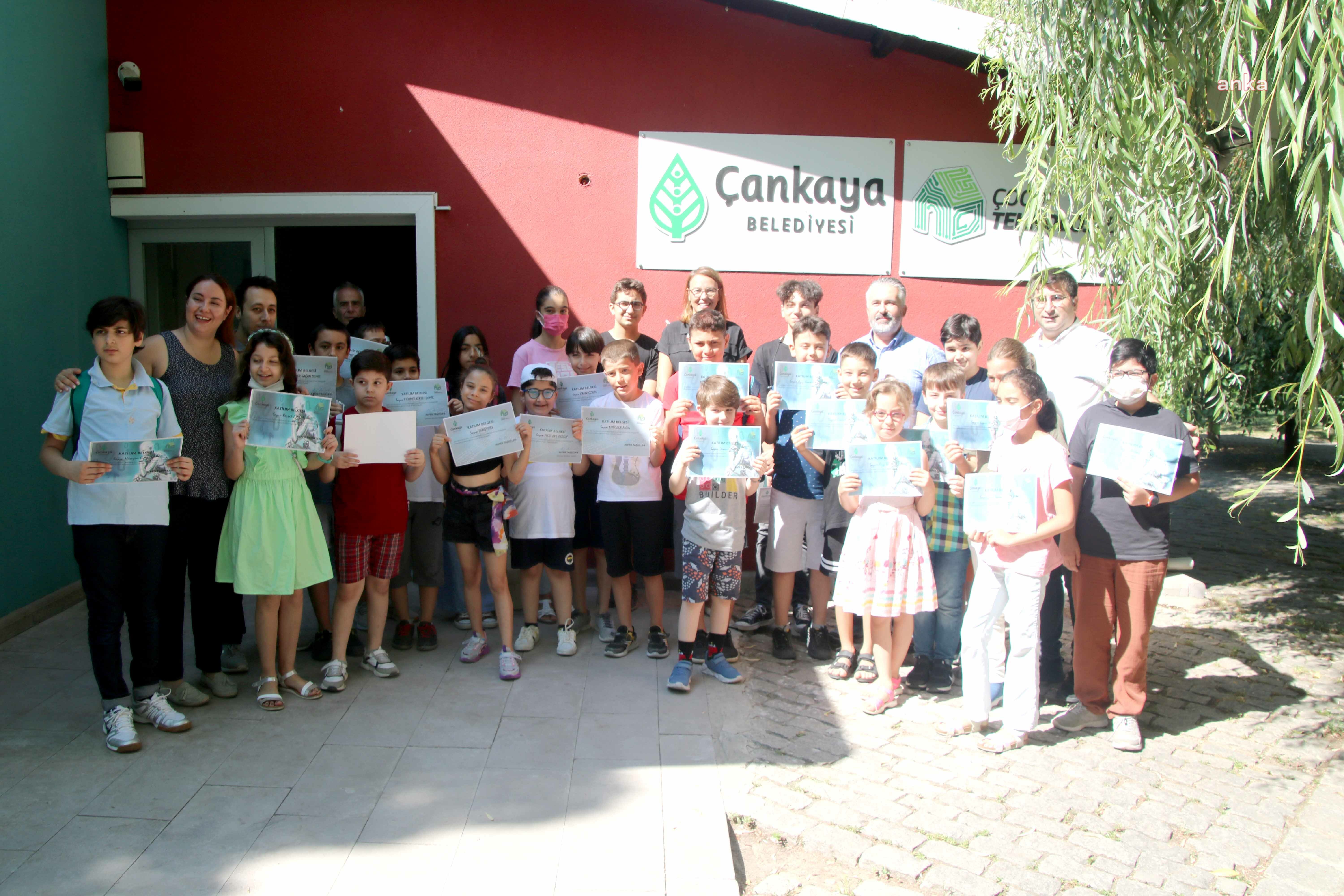 ÇANKAYA BELEDİYESİ ÇOCUK TEKNOLOJİ EVİ YENİ MEZUNLARINI VERDİ