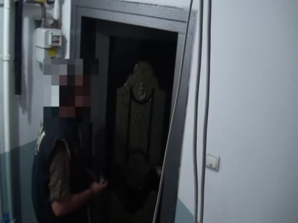 İSTANBUL MERKEZLİ 3 İLDE FETÖ/PDY OPERASYONU: 9 ŞÜPHELİ YAKALANDI