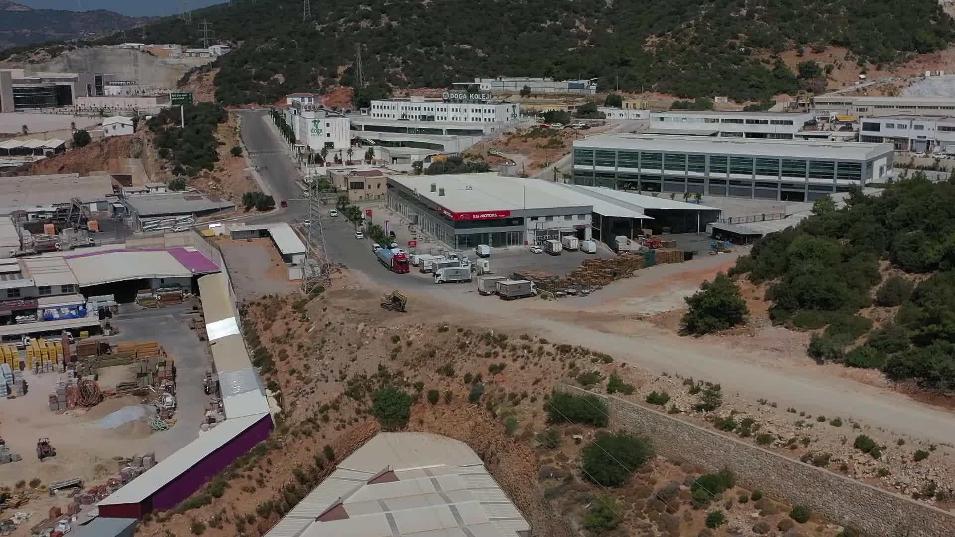 BODRUM BELEDİYESİ, YENİ HASTANE YOLU YAPIMINDA SONA GELDİ