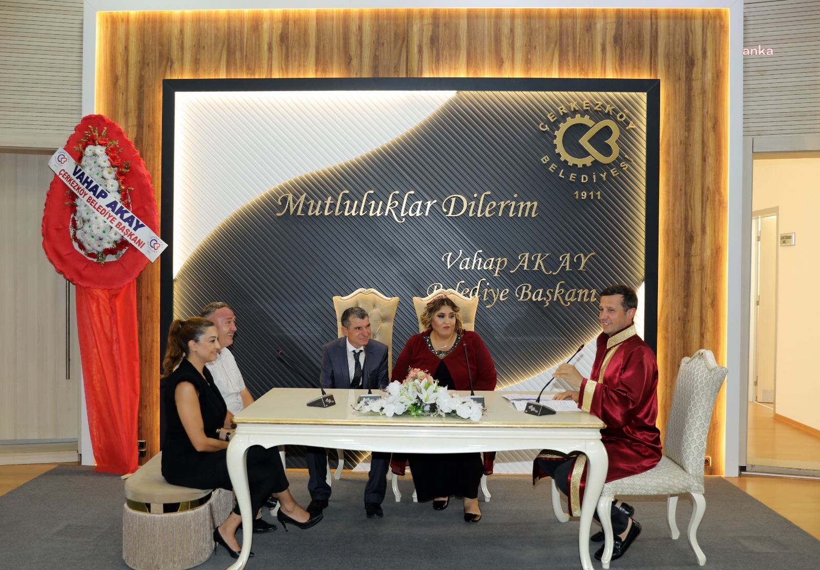ÇERKEZKÖY BELEDİYESİ ÇALIŞANLARININ NİKAHINI BAŞKAN AKAY KIYDI
