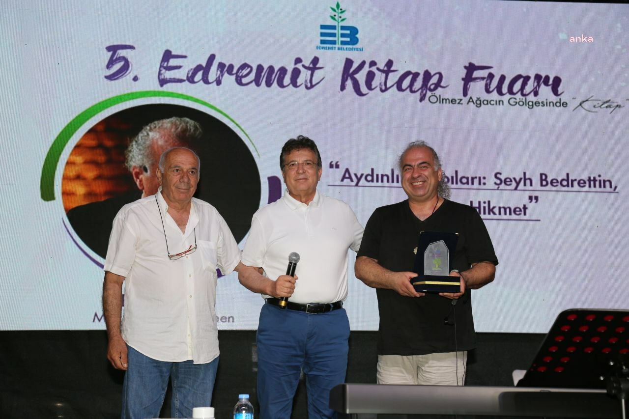 EDREMİT KİTAP FUARI DEVAM EDİYOR
