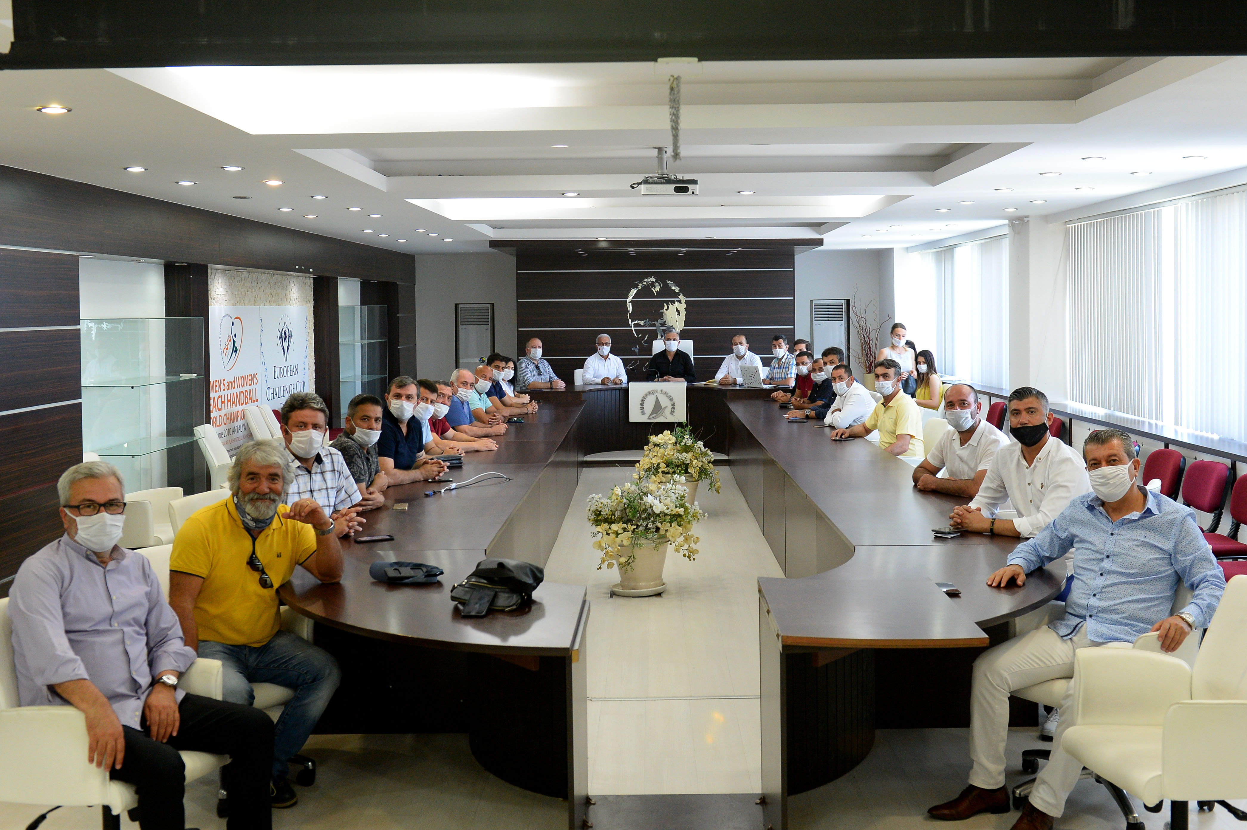 MURATPAŞA BELEDİYE BAŞKANI UYSAL: SADECE SPORU DESTEKLİYORUZ