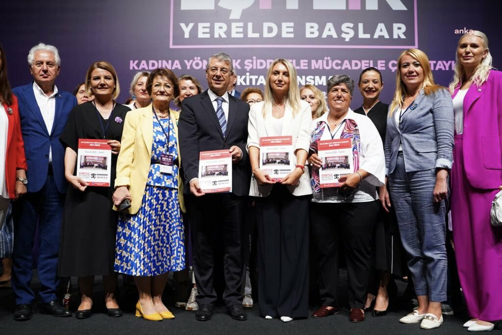 DİLEK KAYA İMAMOĞLU’NDAN İZMİT BELEDİYESİ VE KADIN DERNEKLERİ FEDERASYONU’NA TEŞEKKÜR