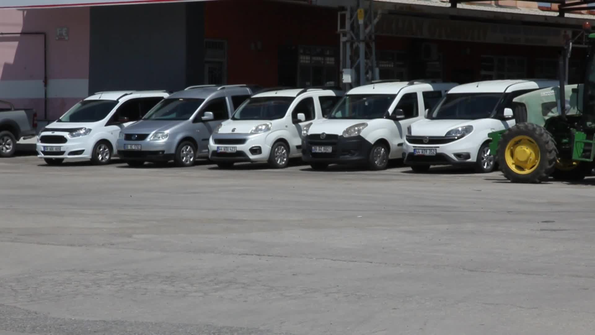 MALATYA'DA GALERİCİLER SİTESİ KOOPERATİF BAŞKANI YALÇIN: “KORSAN ARAÇ SATICILARININ ÖNÜNE GEÇİLMESİNİ İSTİYORUZ”