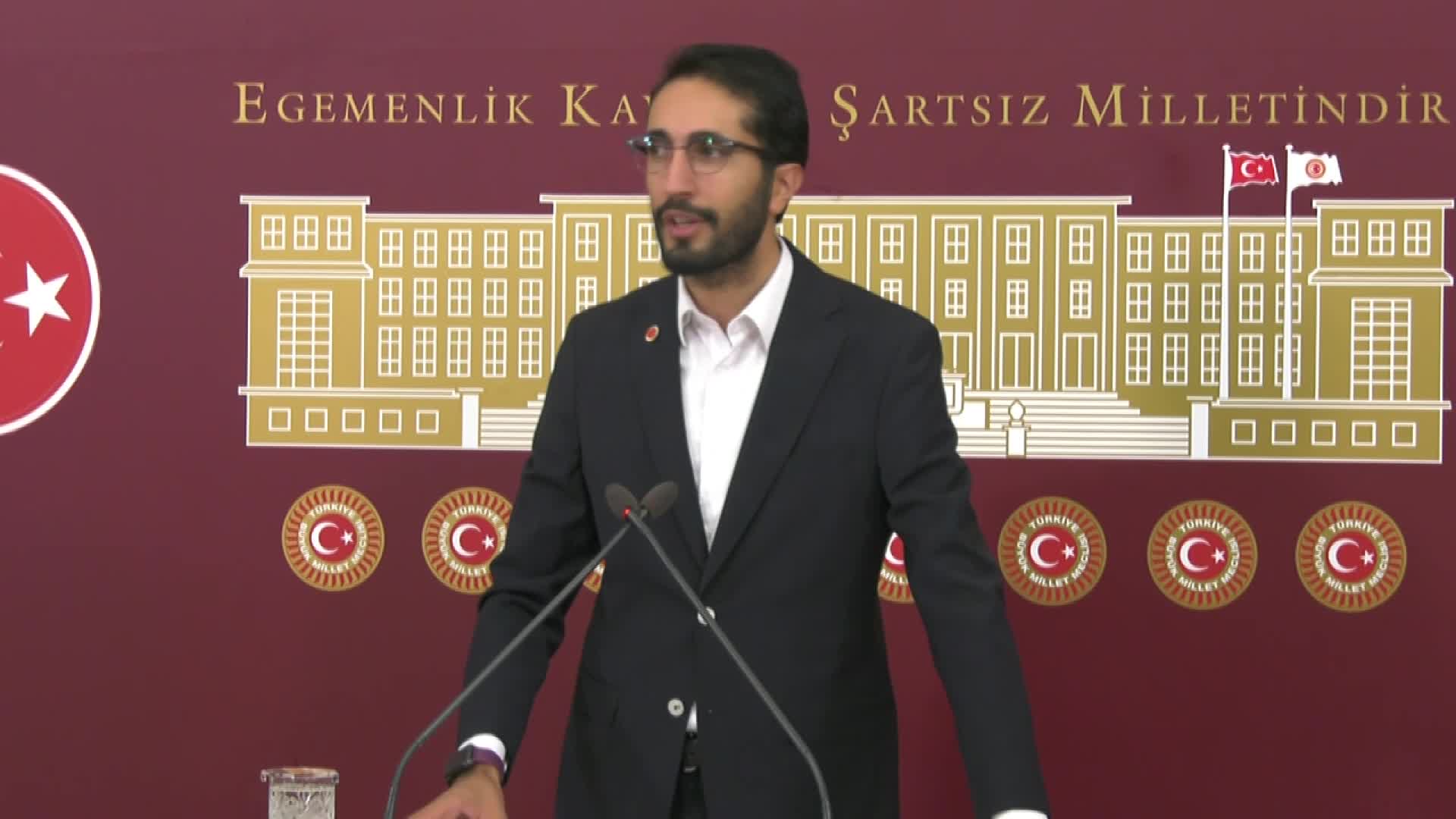 ABDULKADİR KARADUMAN: "İSRAİL'E BÜYÜKELÇİ ATAMAK, GAFLET DEĞİL BİR İHANET VESİKASIDIR"