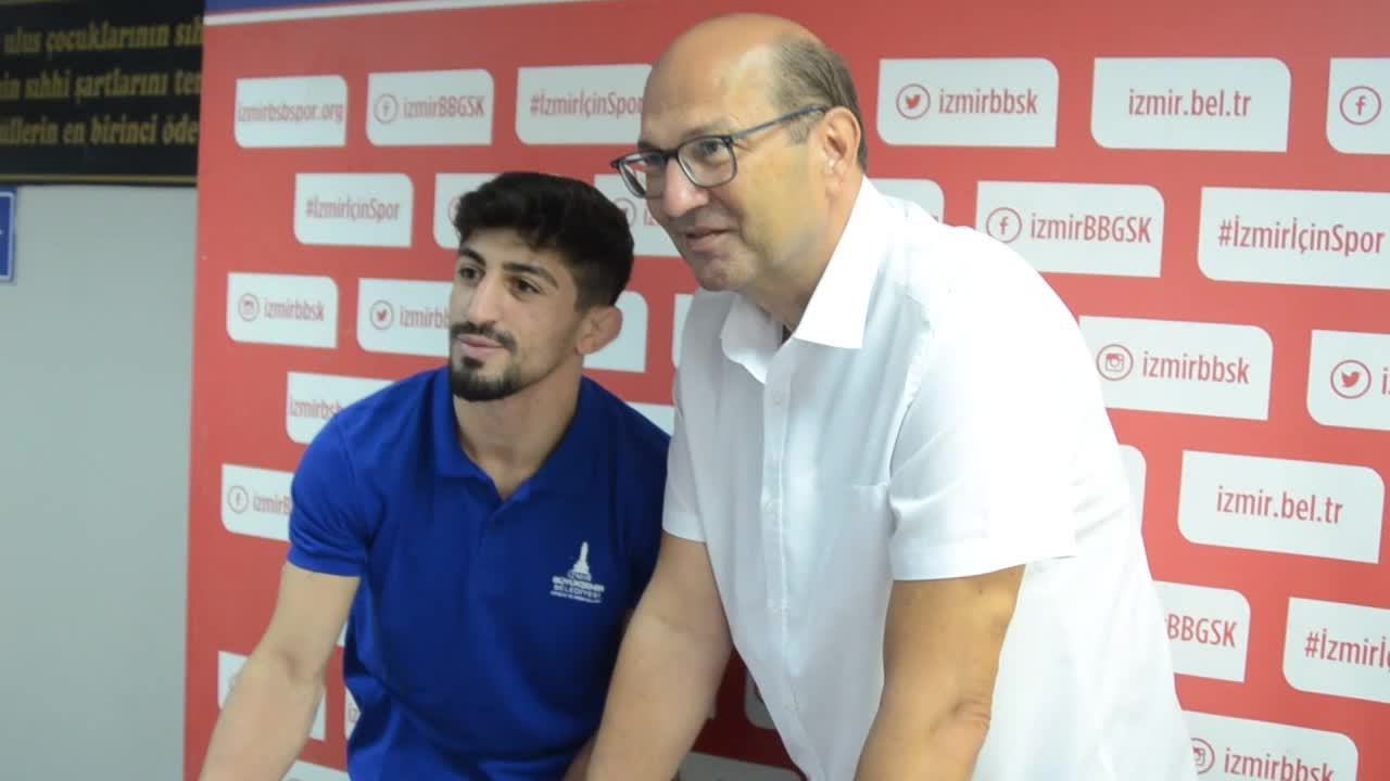 ŞAMPİYON KARDEŞLER İZMİRLİ OLDU