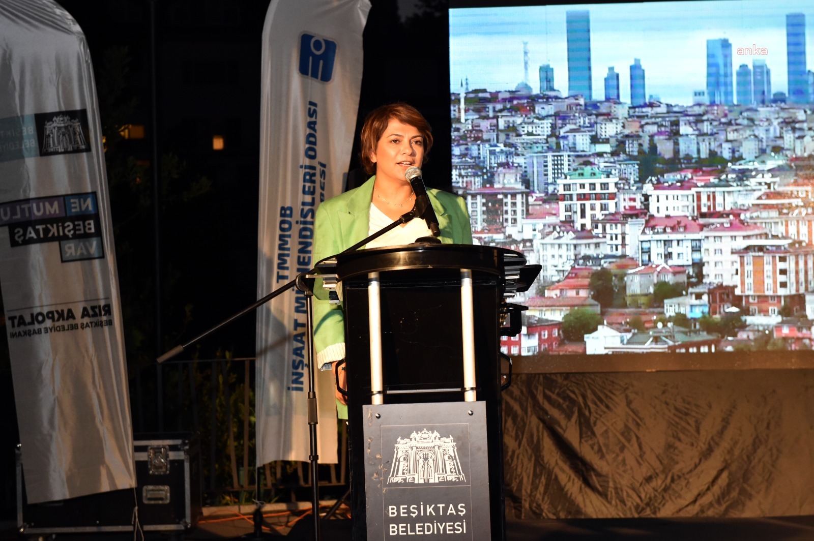 BEŞİKTAŞ BELEDİYESİ OLASI İSTANBUL DEPREMİNE KARŞI FARKINDALIK PANELİ DÜZENLEDİ