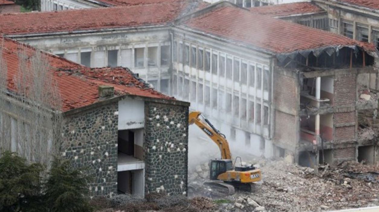 MAHKEME, BUCA CEZAEVİ'NİN YIKIM İHALESİNİ, CEZAEVİ YIKILDIKTAN SONRA İPTAL ETTİ