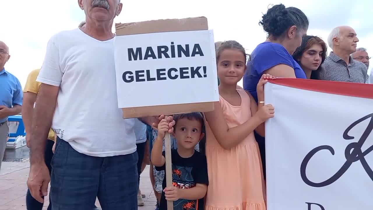 SAMSUN KURUPELİT MARİNA DAYANIŞMASI: "MARİNA RANTA KURBAN EDİLMEK BETONLAŞTIRILMAK İSTENİYOR"