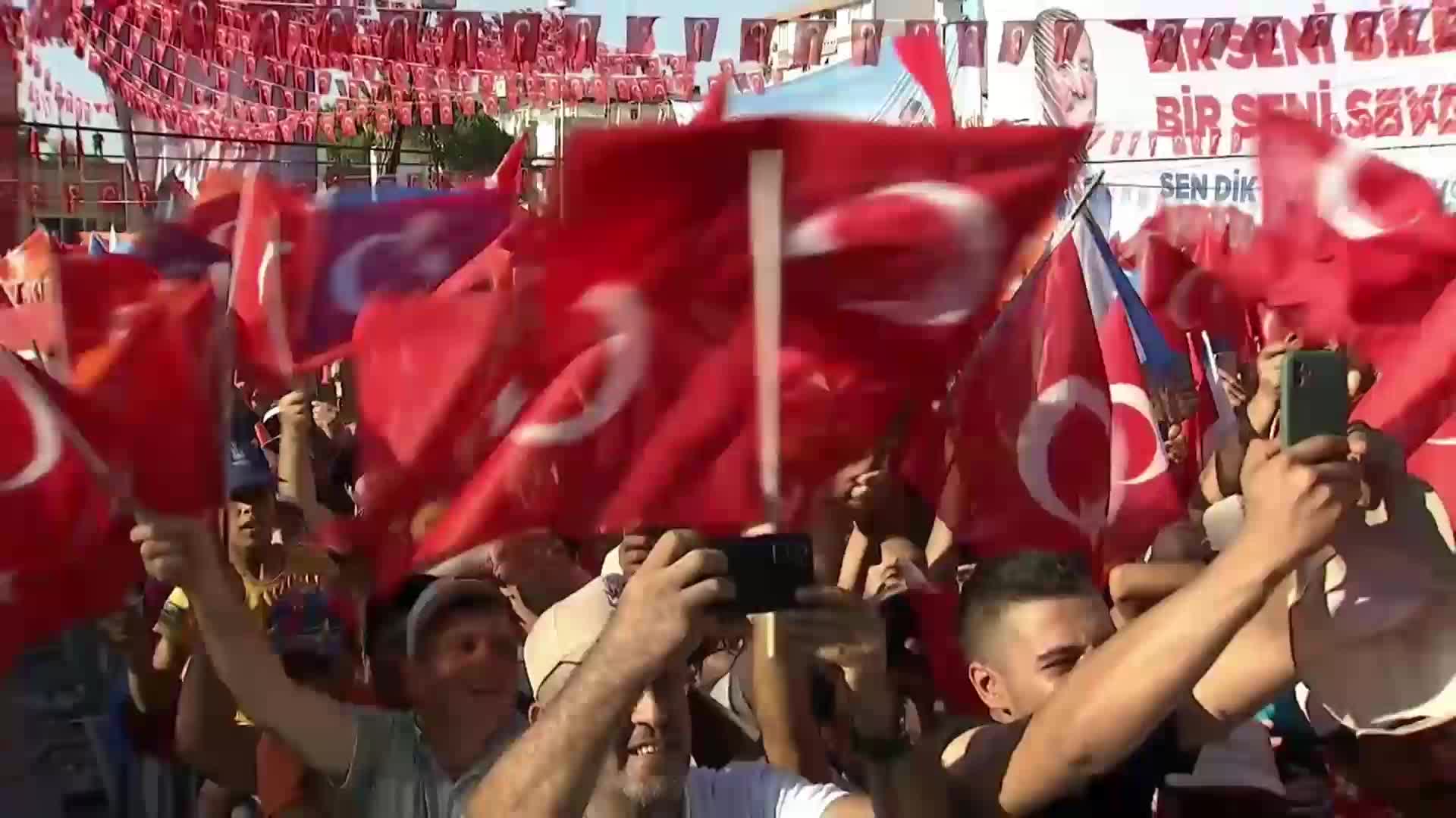 ERDOĞAN MANİSA’DA, KURUM ÜZÜM TABAN FİYATINI 27 LİRA OLARAK AÇIKLADI