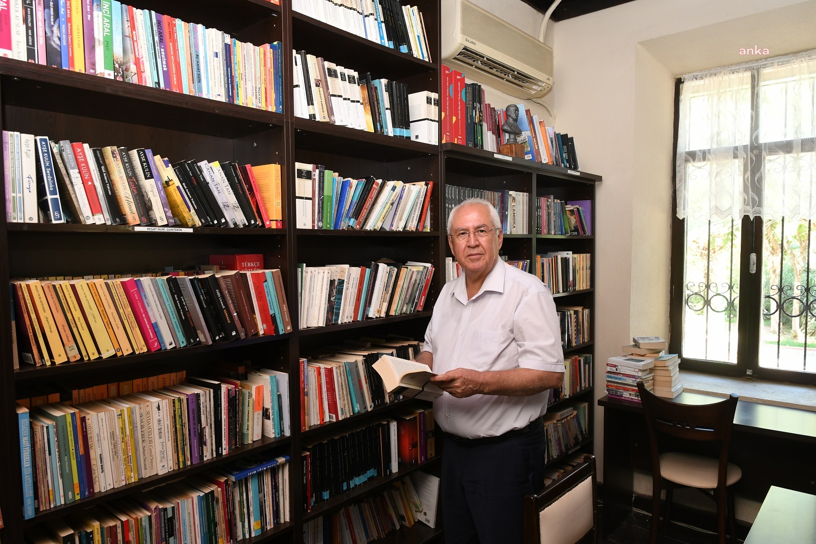 KARABAĞLAR REŞAT NURİ GÜNTEKİN ÇOCUK KİTAPLIĞI BÜYÜK İLGİ GÖRÜYOR